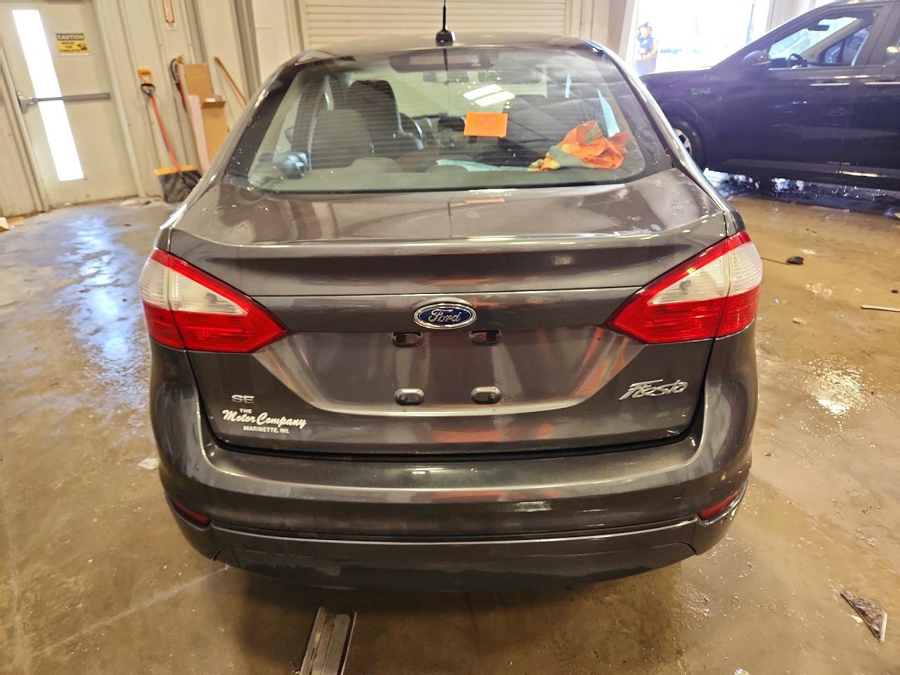 2015 FORD FIESTA SE photo 11