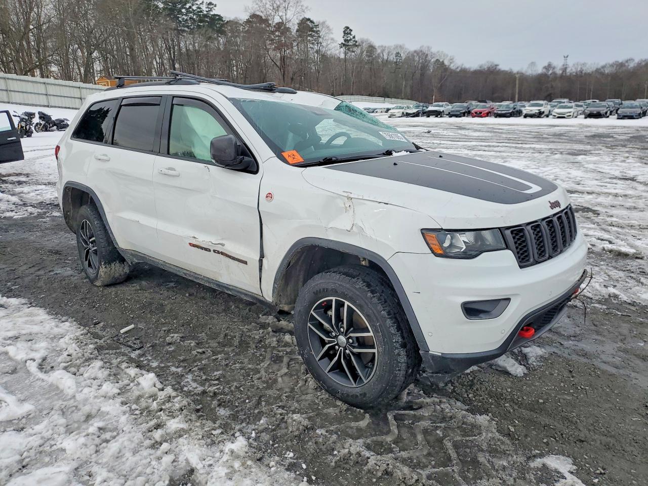 2018 JEEP GRAND CHEROKEE TRAILHAWK photo 4