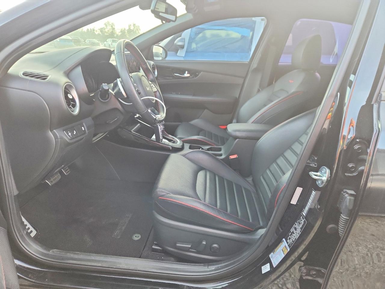 2024 KIA FORTE GT photo 7