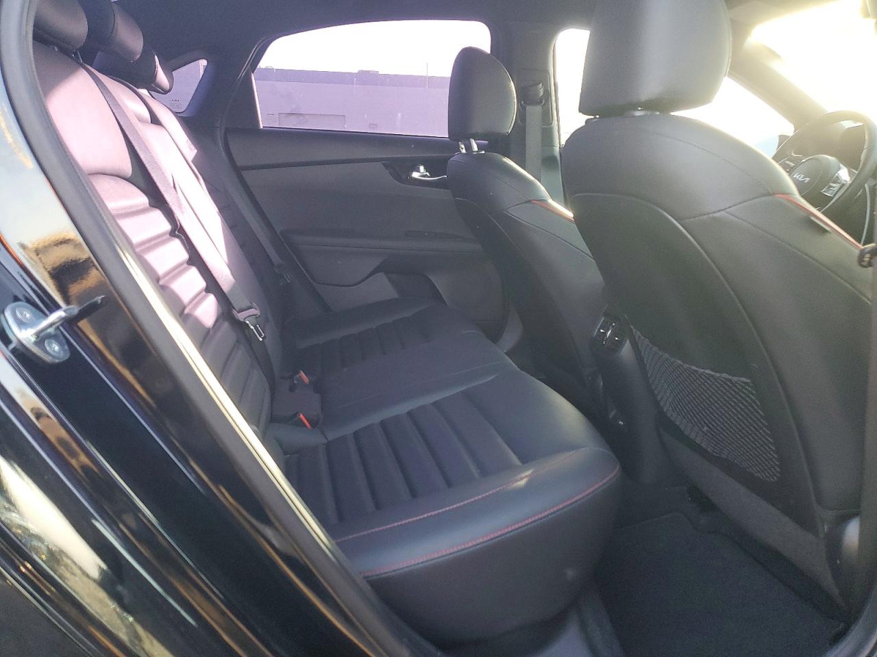 2024 KIA FORTE GT photo 10