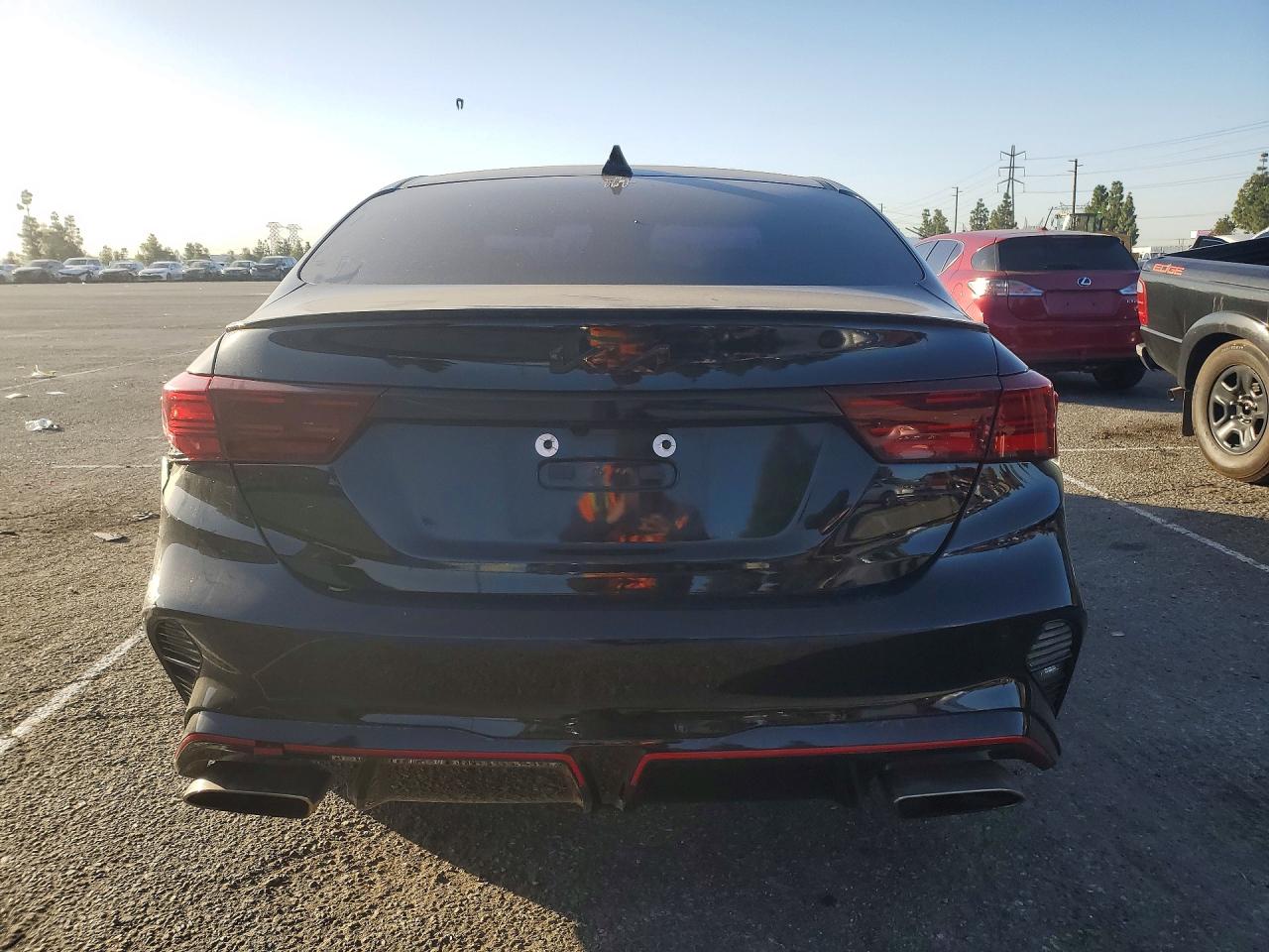 2024 KIA FORTE GT photo 6