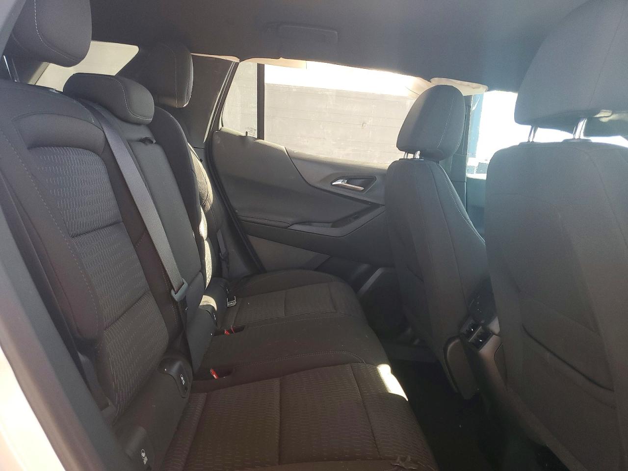 2026 CHEVROLET EQUINOX LT photo 10