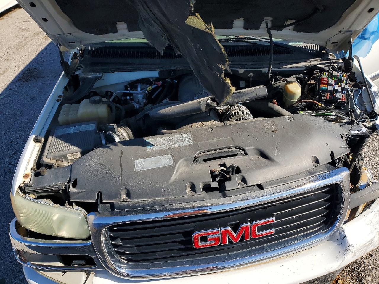 2002 GMC YUKON XL C1500 photo 23