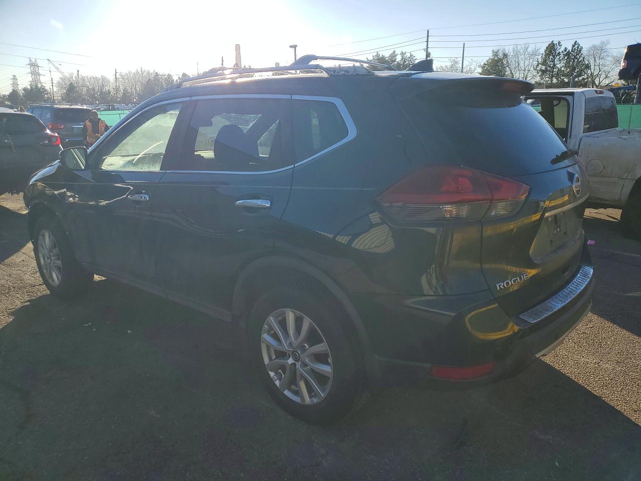 2019 NISSAN ROGUE S photo 3