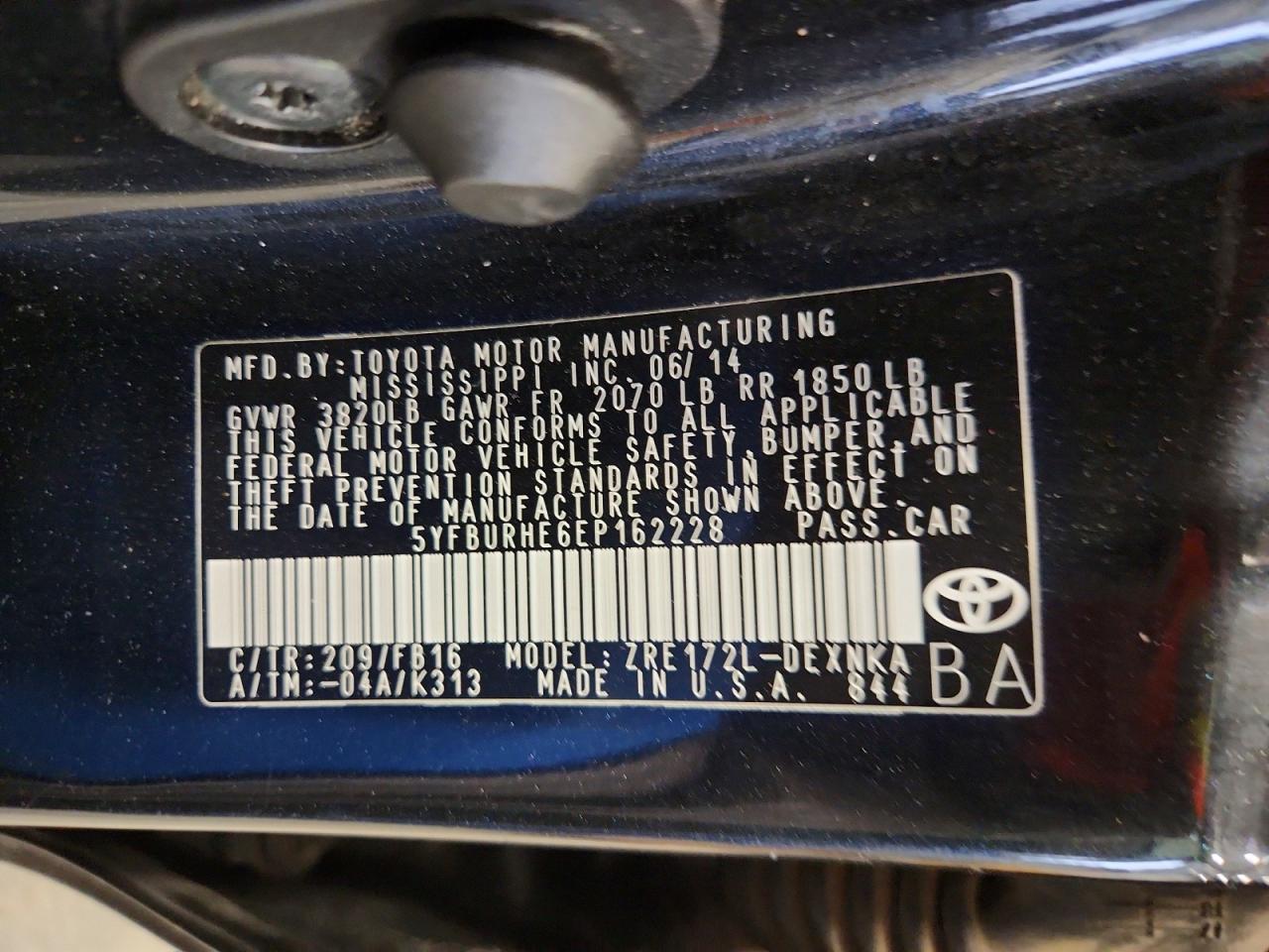 2014 TOYOTA COROLLA L photo 23