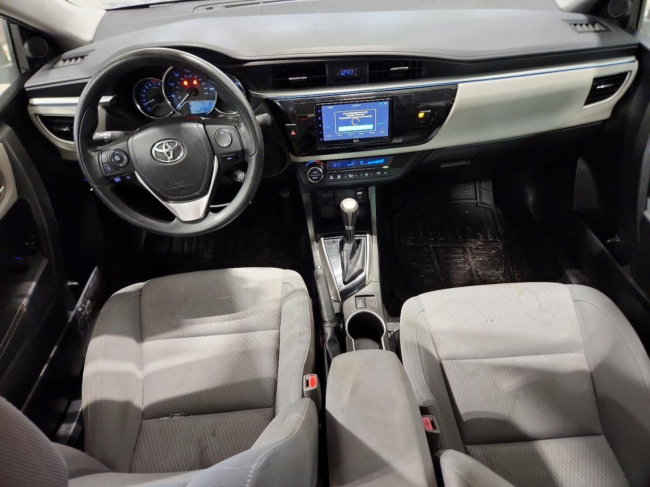 2014 TOYOTA COROLLA L photo 15
