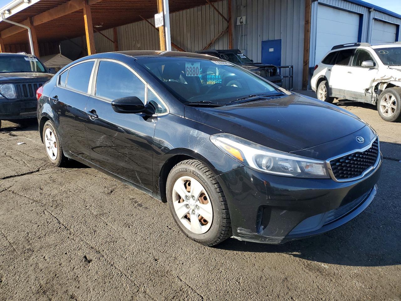 2017 KIA FORTE LX photo 4