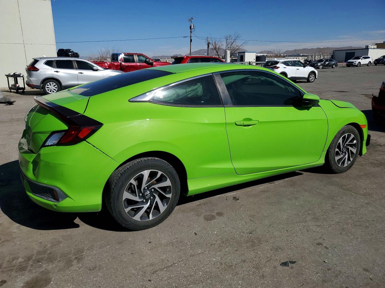 2017 HONDA CIVIC LX photo 5