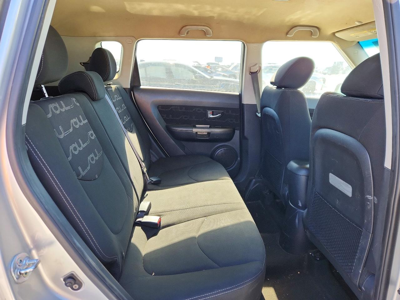 2013 KIA SOUL photo 10