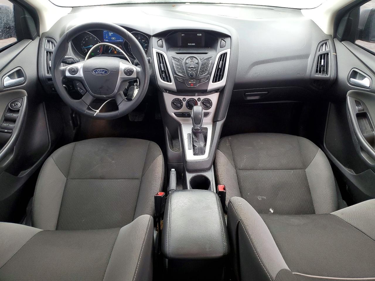 2014 FORD FOCUS SE photo 22