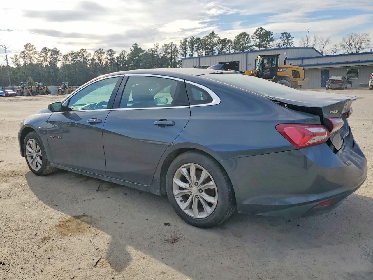 2020 CHEVROLET MALIBU LT photo 3