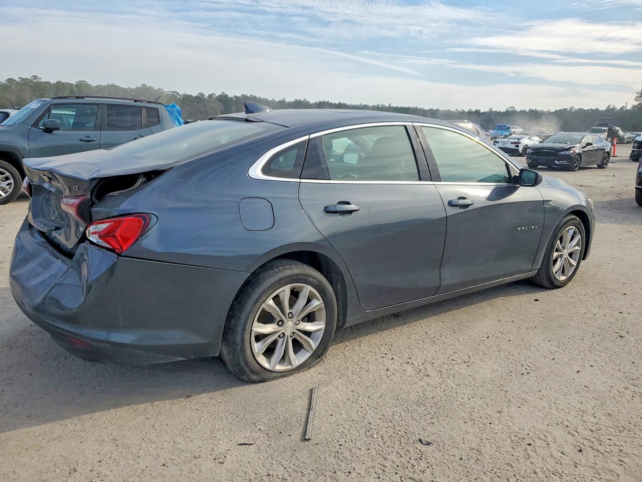 2020 CHEVROLET MALIBU LT photo 5