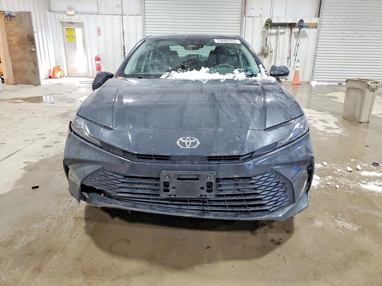 2025 TOYOTA CAMRY XSE photo 5