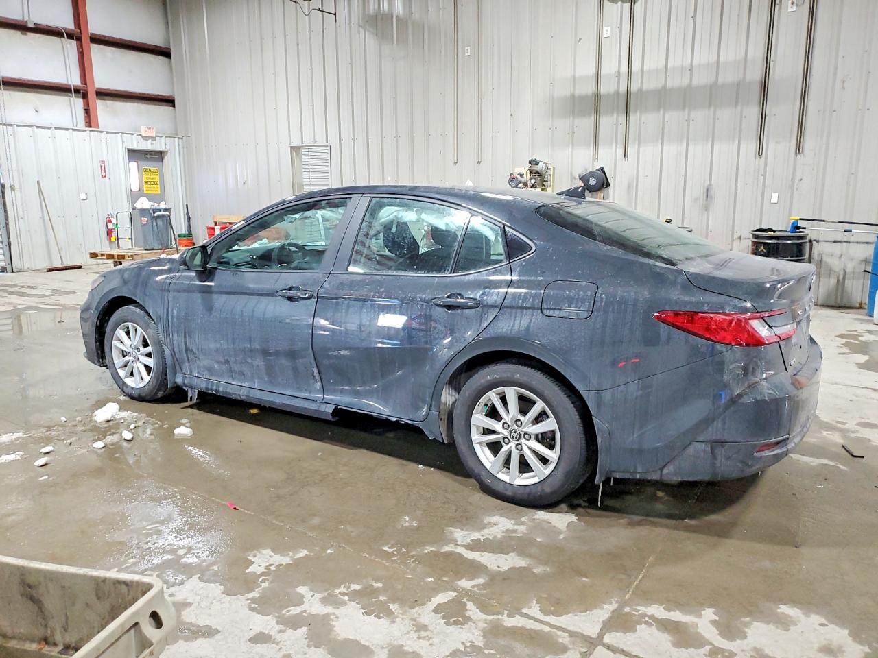 2025 TOYOTA CAMRY XSE photo 2