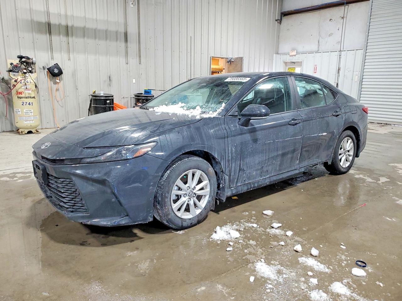 2025 TOYOTA CAMRY