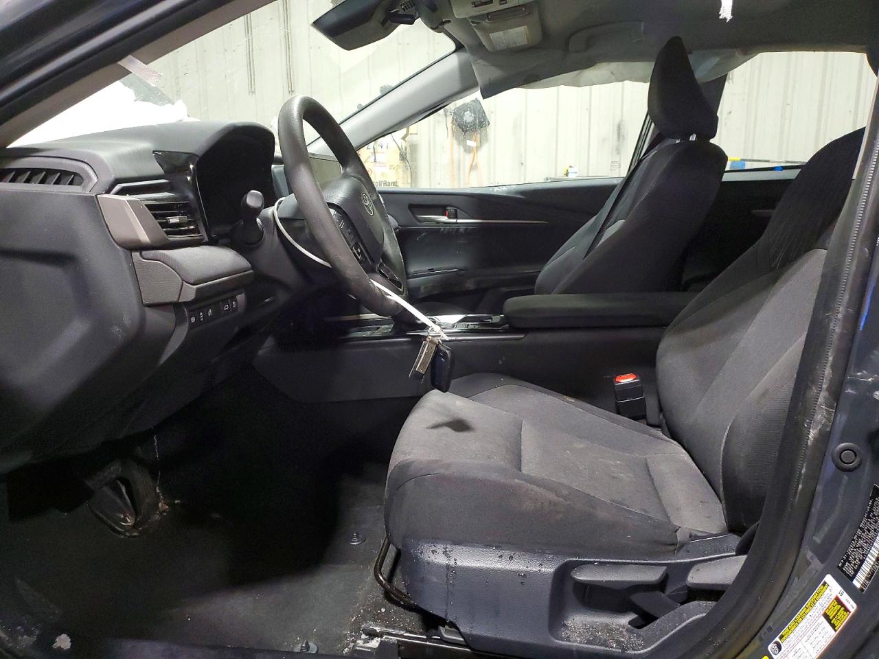2025 TOYOTA CAMRY XSE photo 7
