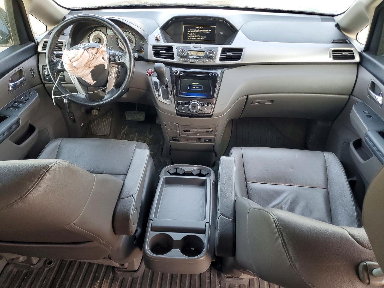 2016 HONDA ODYSSEY photo 8