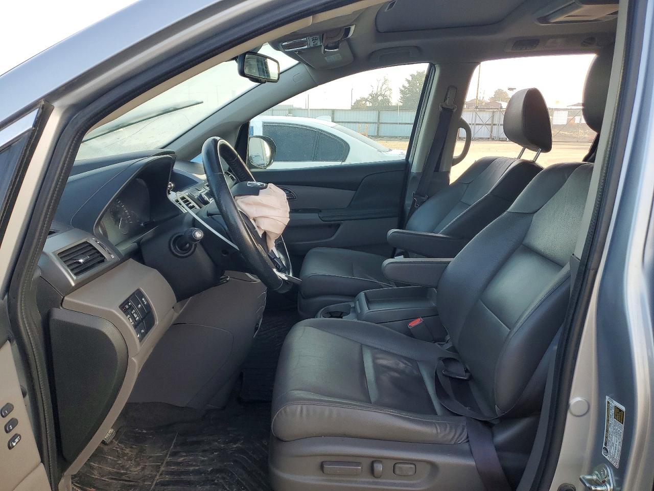 2016 HONDA ODYSSEY photo 7
