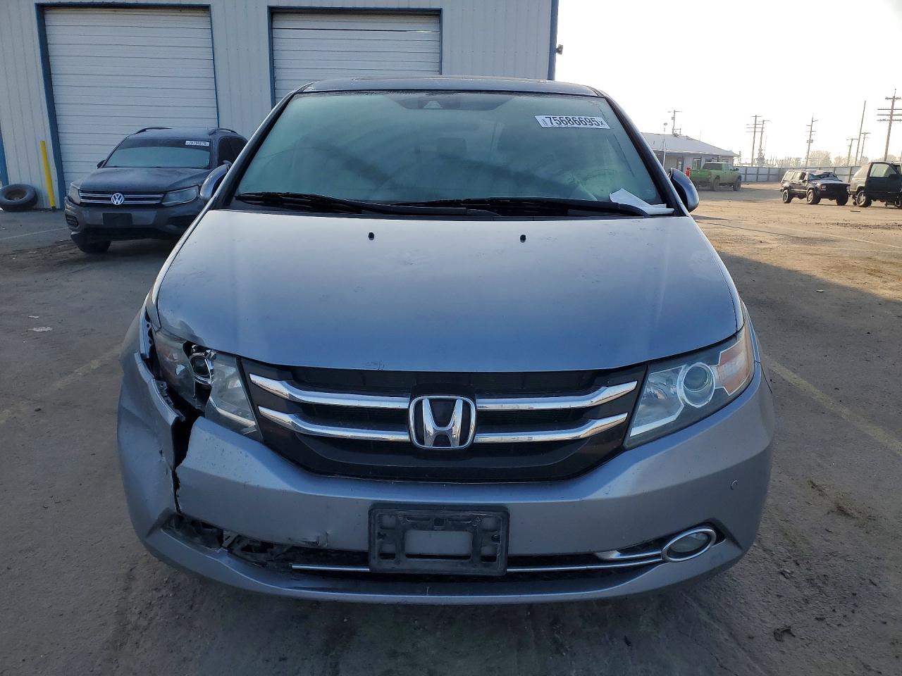 2016 HONDA ODYSSEY photo 5