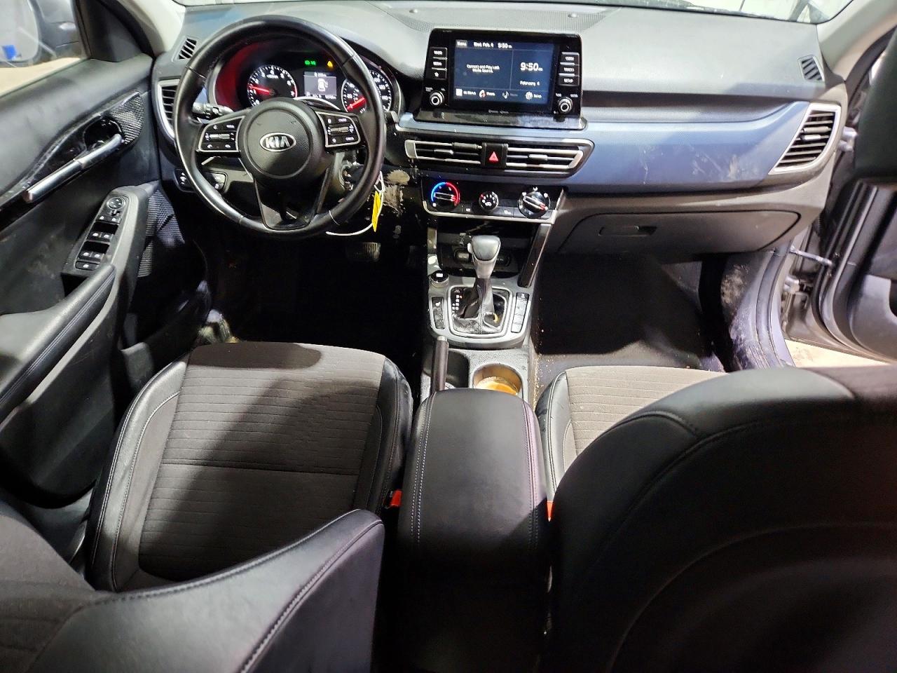 2021 KIA SELTOS S photo 22