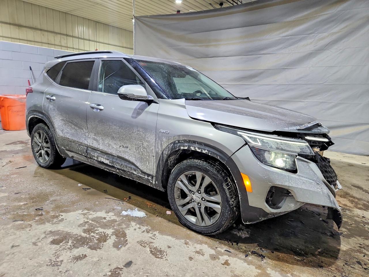 2021 KIA SELTOS S photo 10