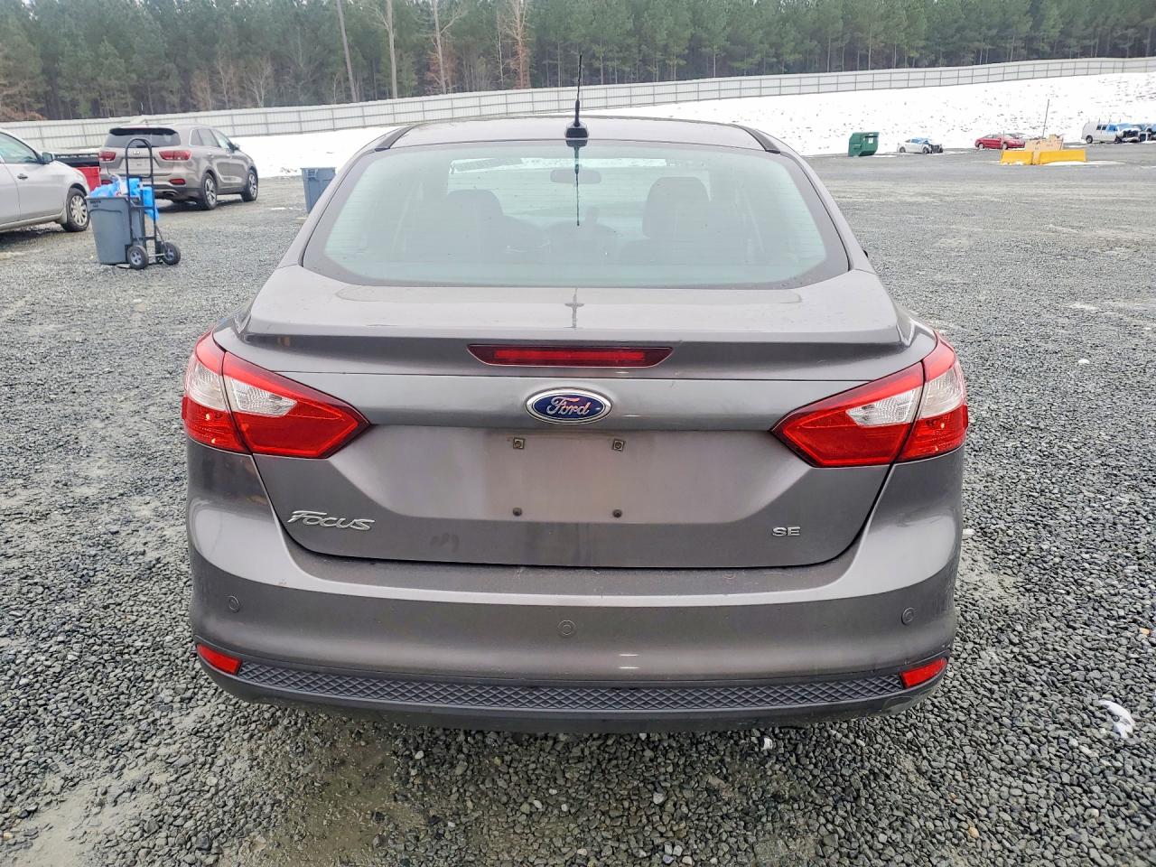 2013 FORD FOCUS SE photo 11