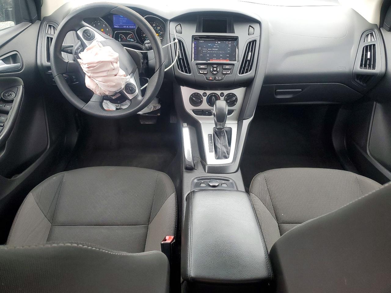 2013 FORD FOCUS SE photo 15