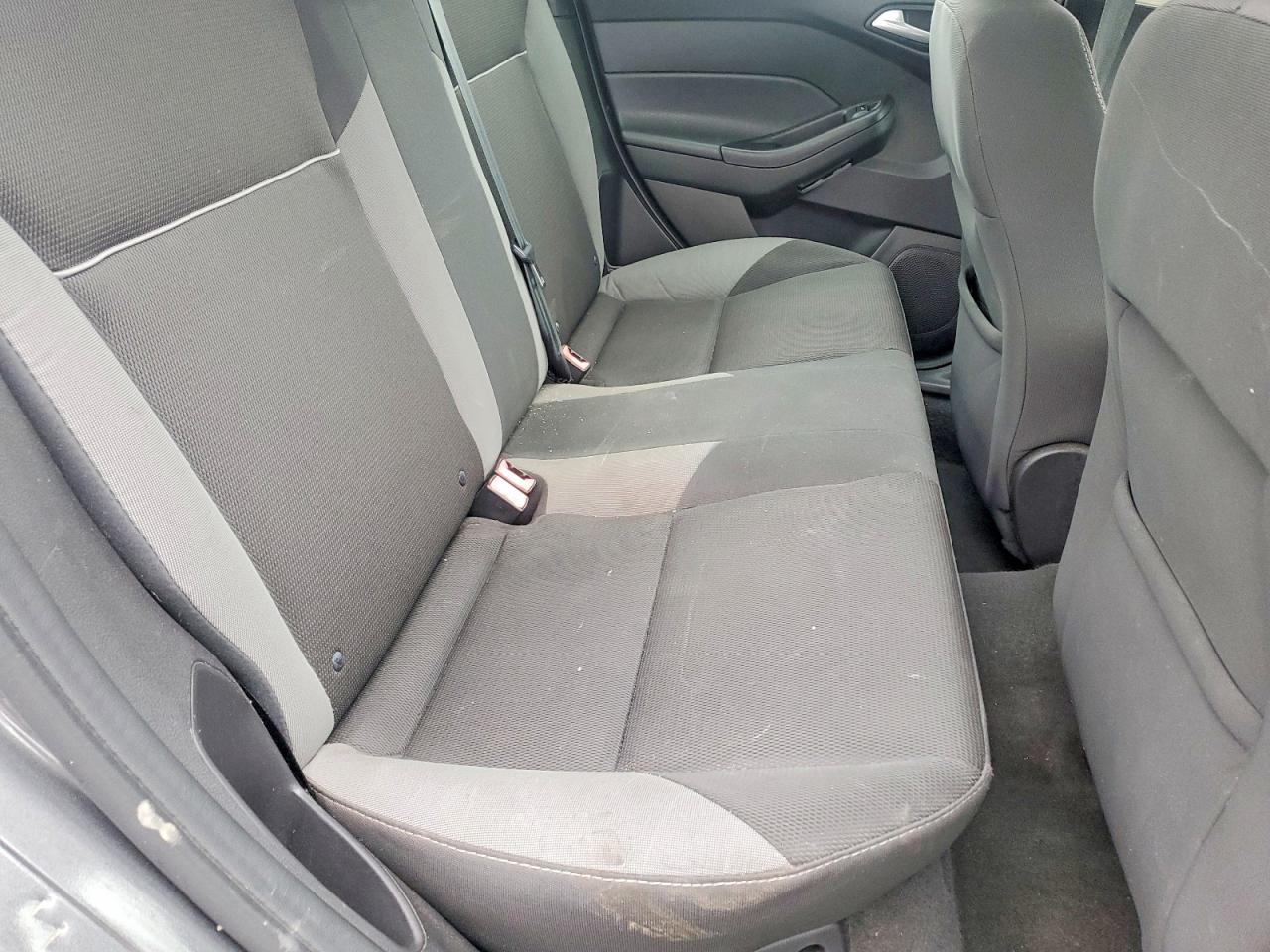 2013 FORD FOCUS SE photo 19