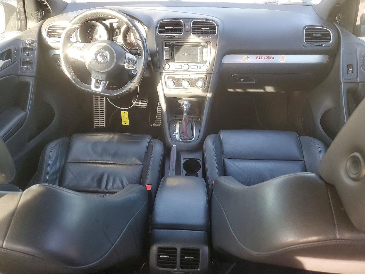 2013 VOLKSWAGEN GTI photo 8
