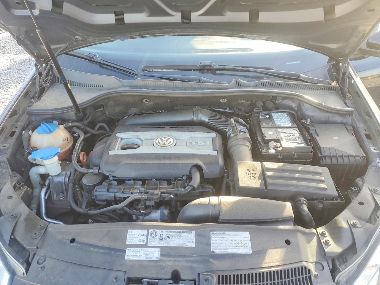 2013 VOLKSWAGEN GTI photo 11