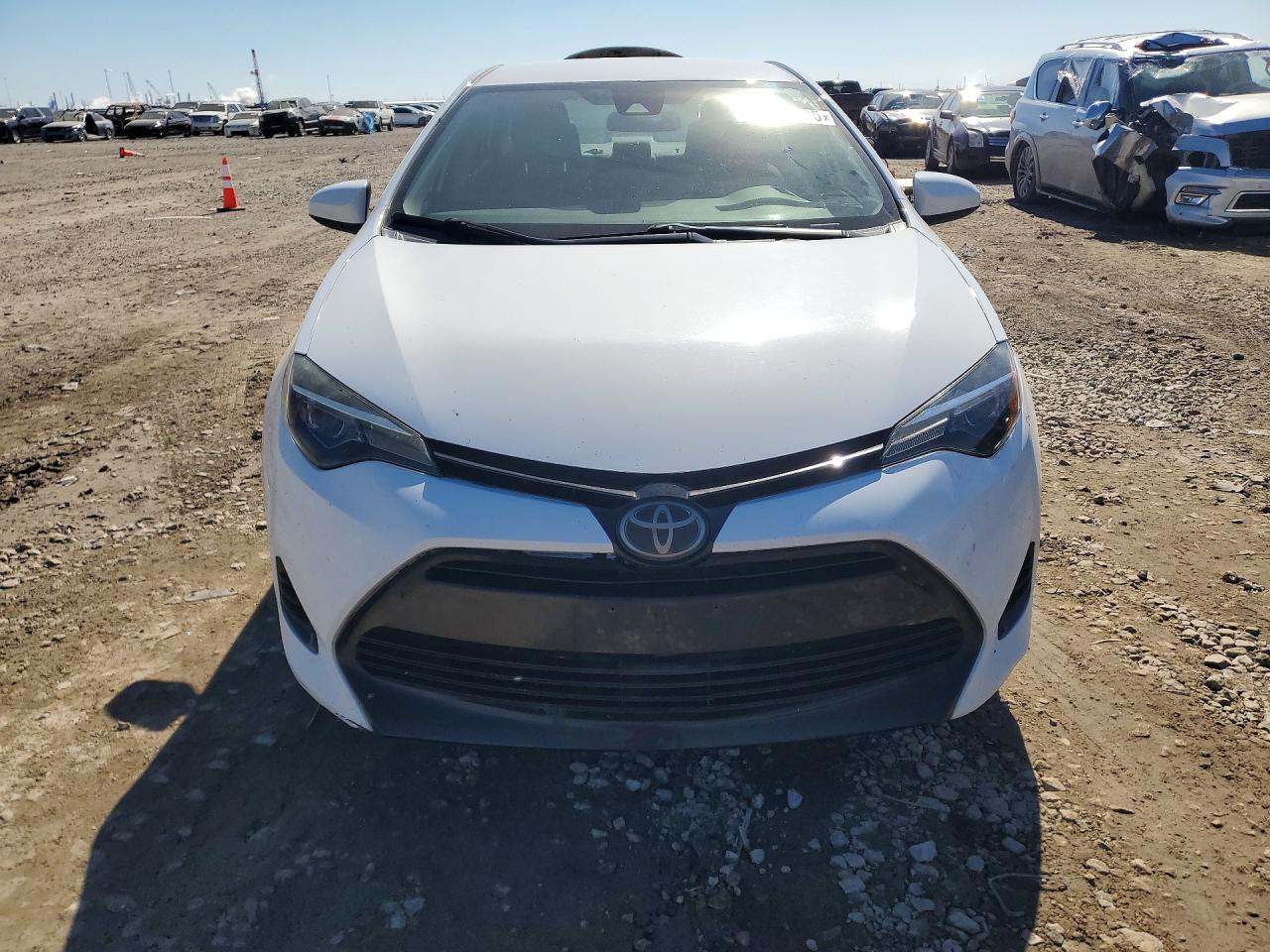 2018 TOYOTA COROLLA L photo 9