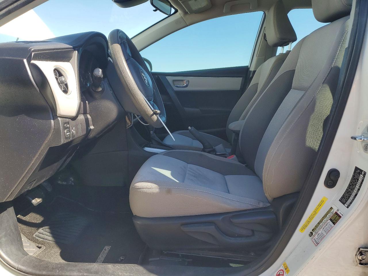 2018 TOYOTA COROLLA L photo 13