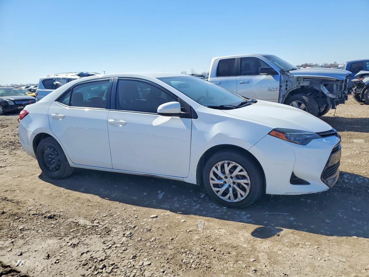 2018 TOYOTA COROLLA L photo 7