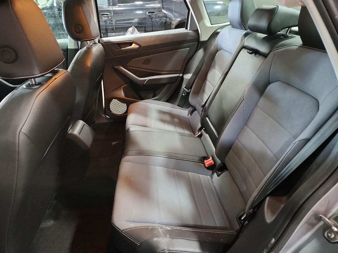 2025 VOLKSWAGEN JETTA SE photo 28