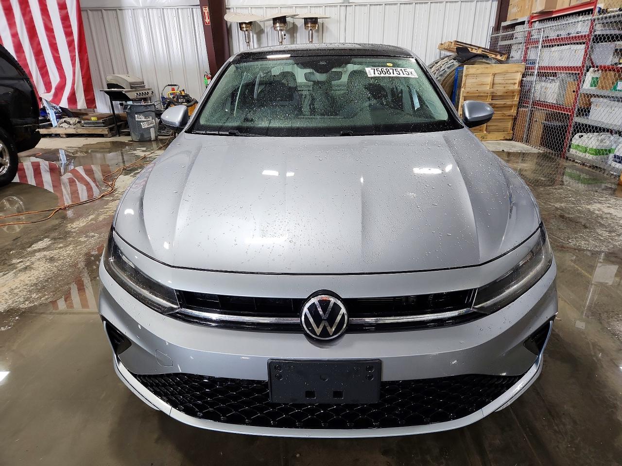 2025 VOLKSWAGEN JETTA SE photo 13
