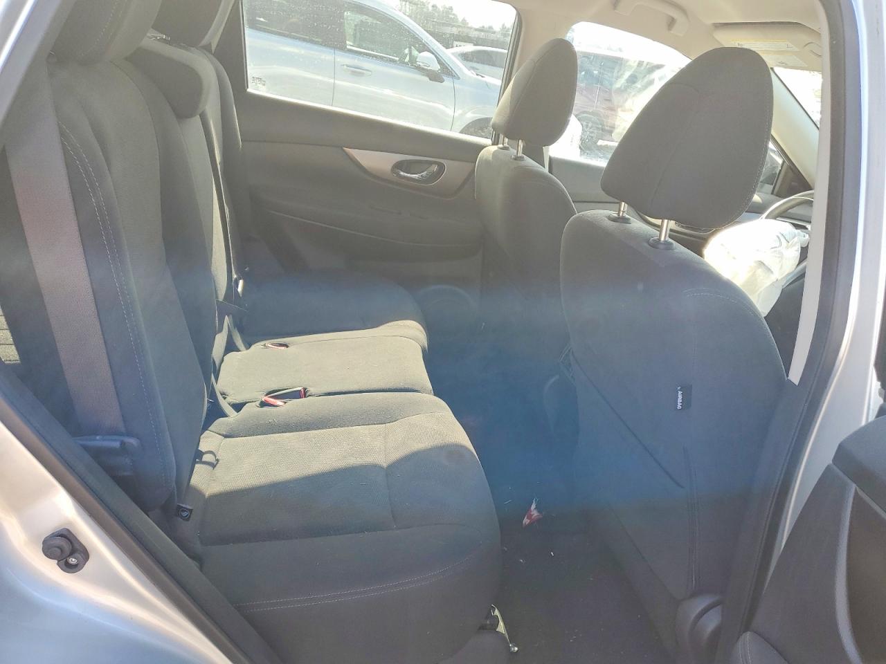 2016 NISSAN ROGUE SV photo 31