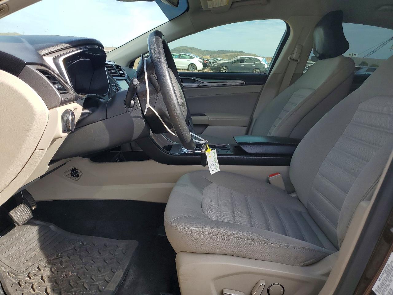2019 FORD FUSION SE photo 19