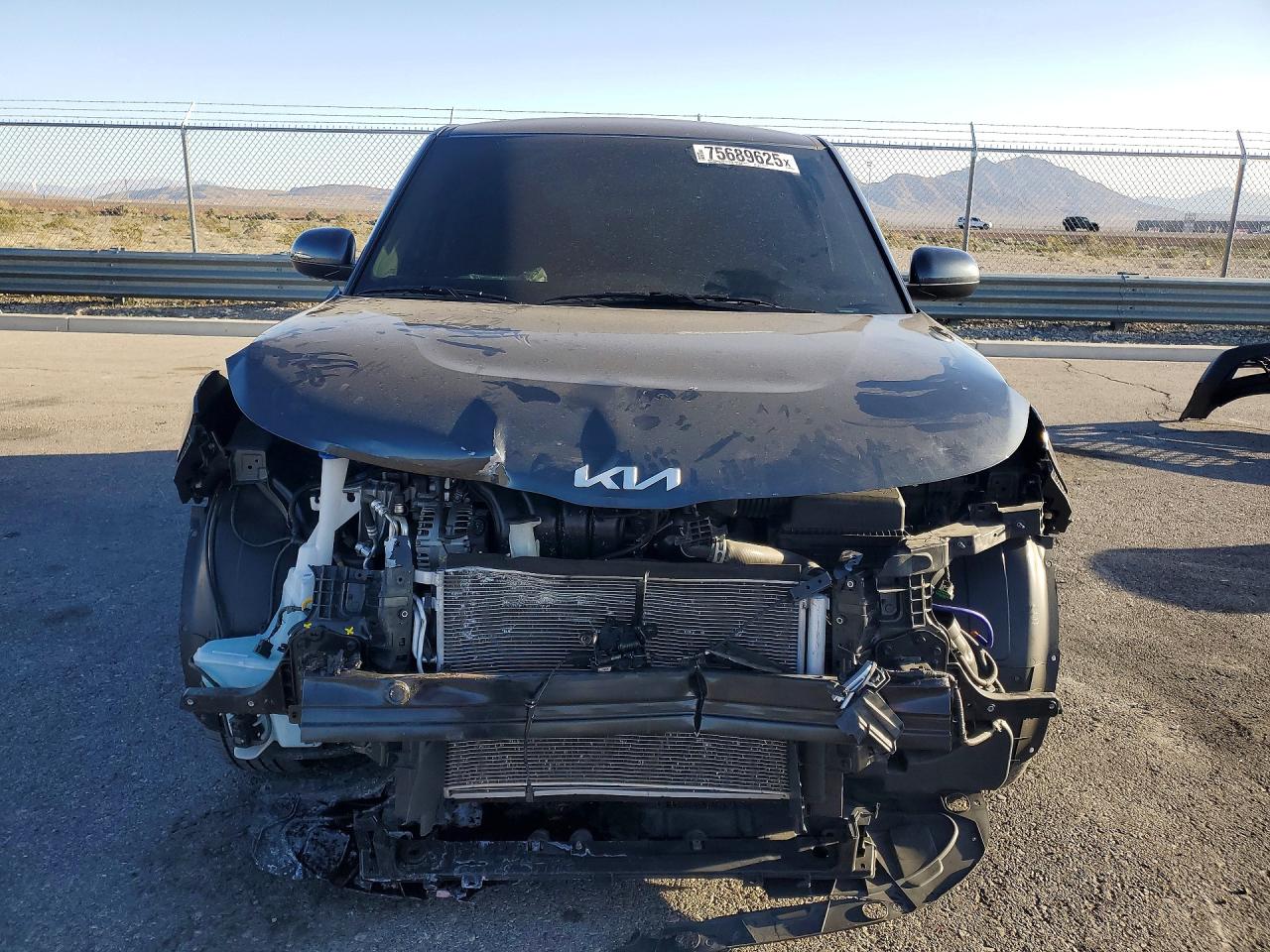 2022 KIA SOUL LX photo 5