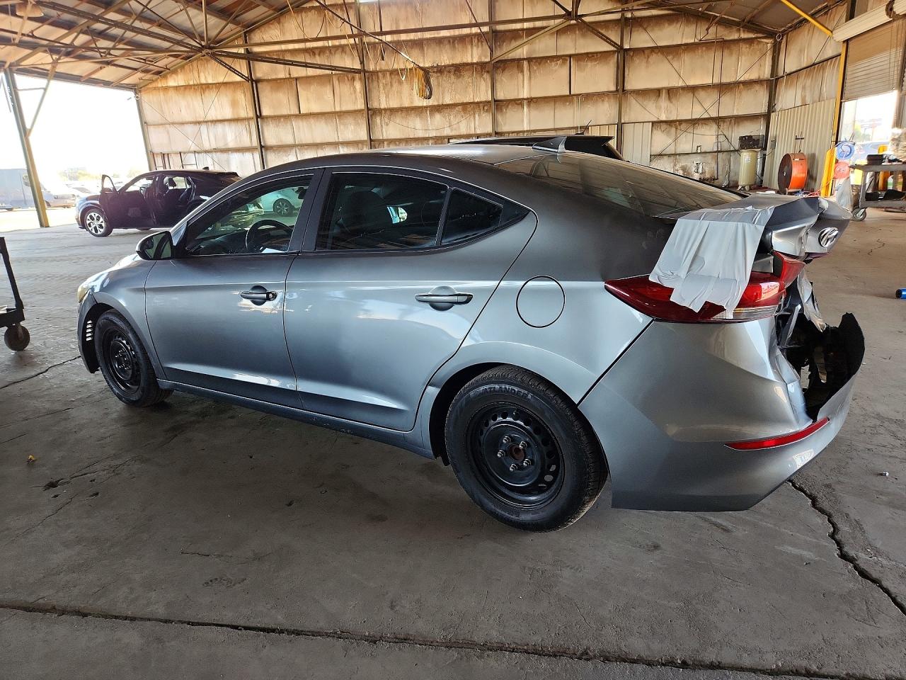 2017 HYUNDAI ELANTRA SE photo 3