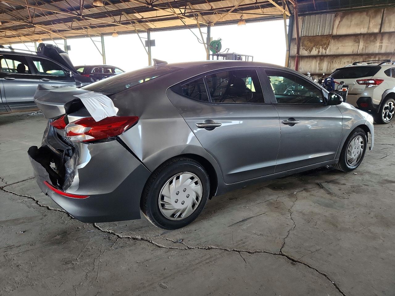 2017 HYUNDAI ELANTRA SE photo 5