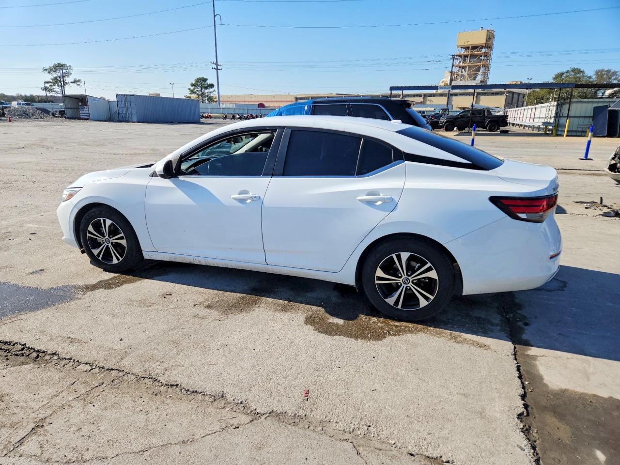 2022 NISSAN SENTRA SV photo 2