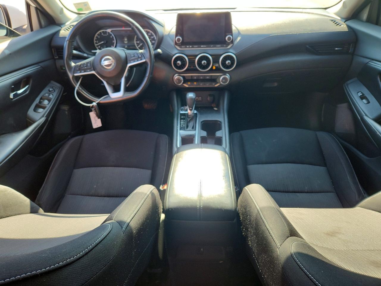 2022 NISSAN SENTRA SV photo 8