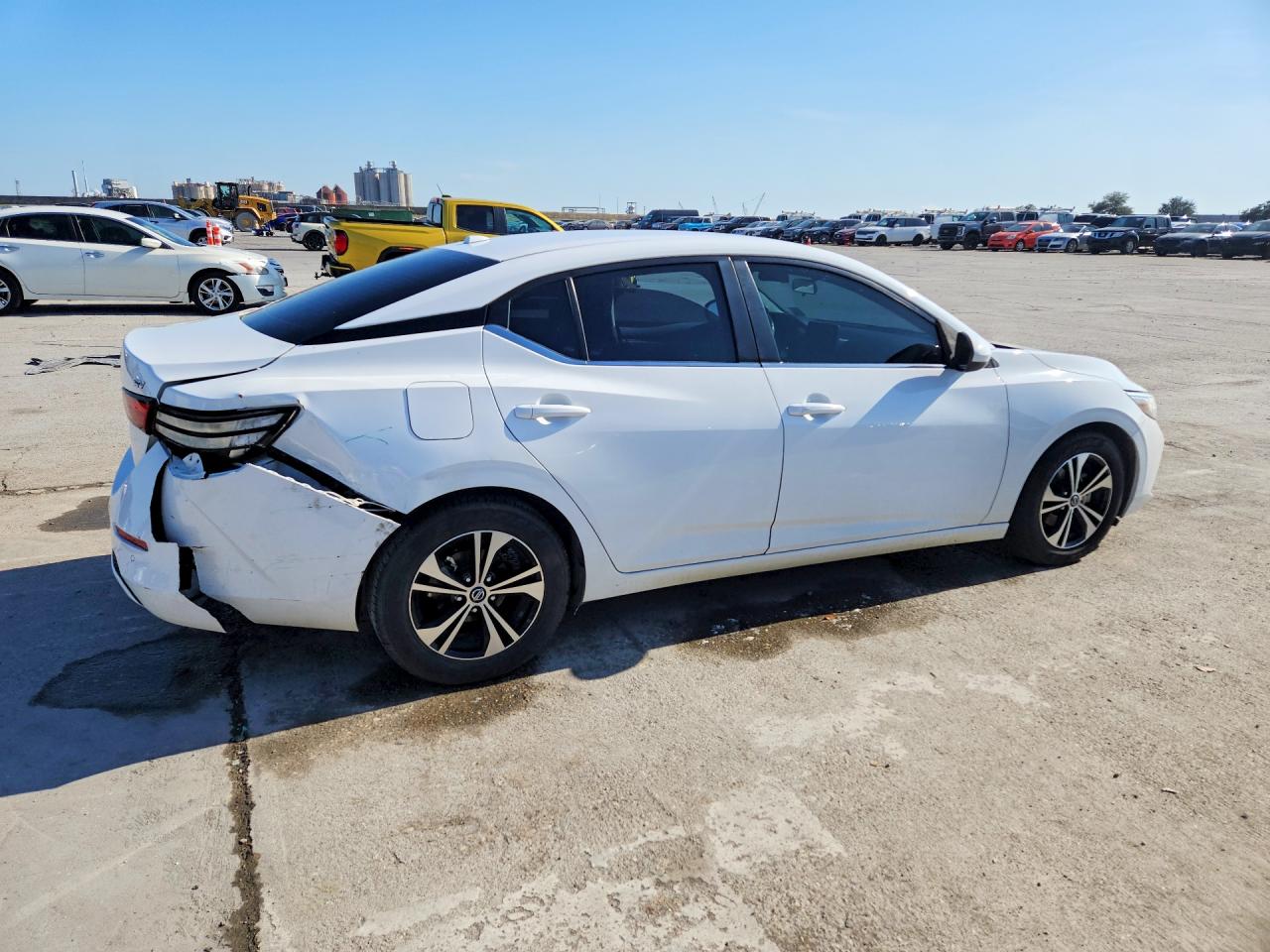 2022 NISSAN SENTRA SV photo 3