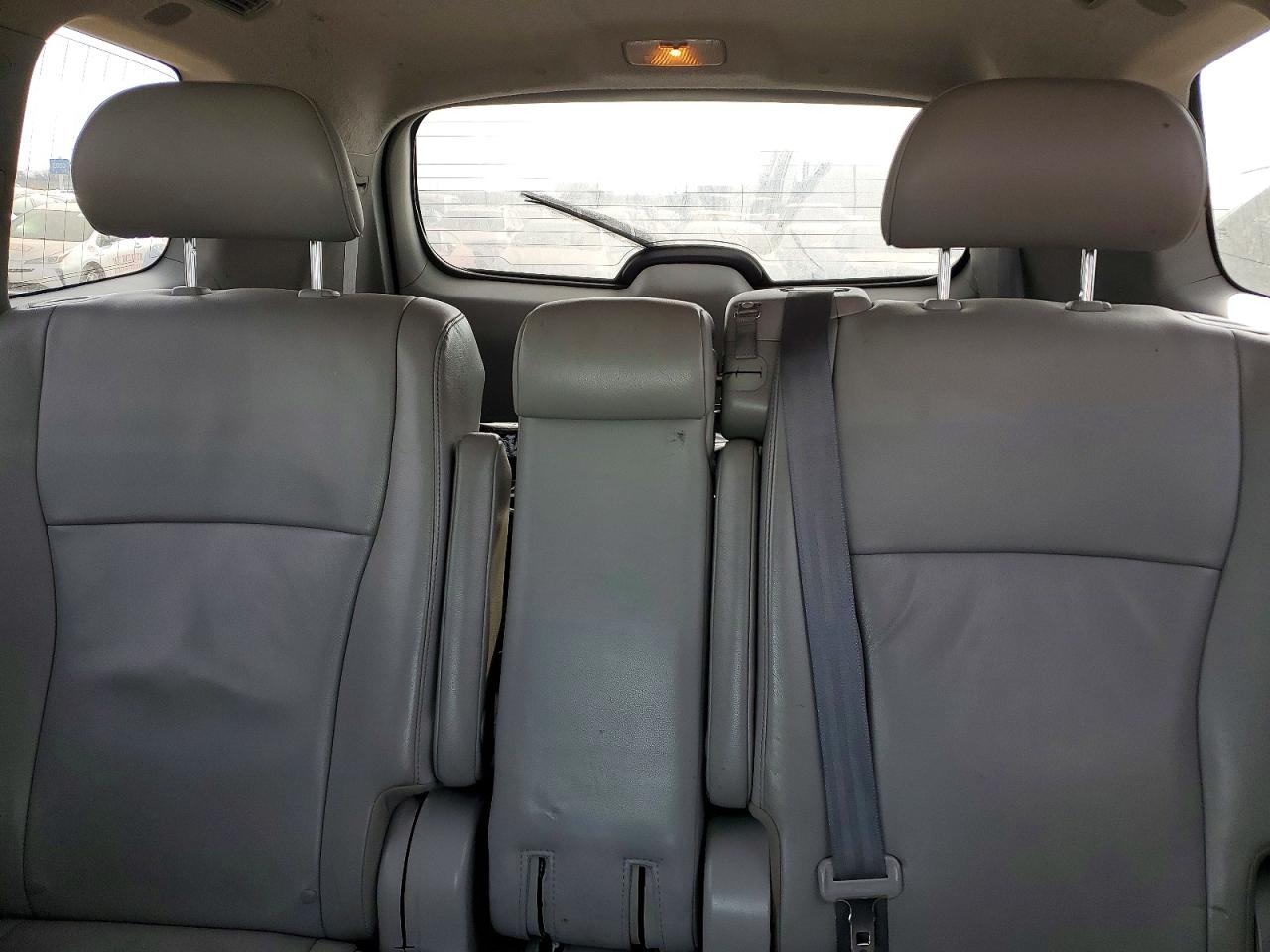 2011 TOYOTA HIGHLANDER BASE photo 28