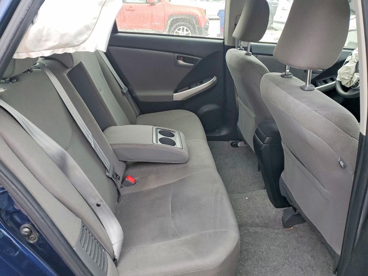 2014 TOYOTA PRIUS photo 10