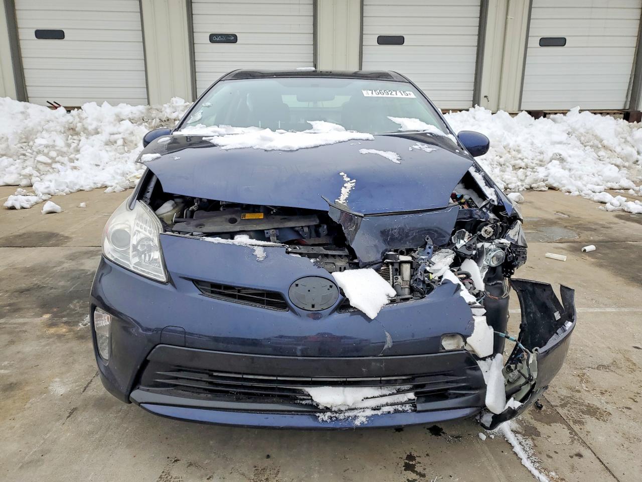 2014 TOYOTA PRIUS photo 5