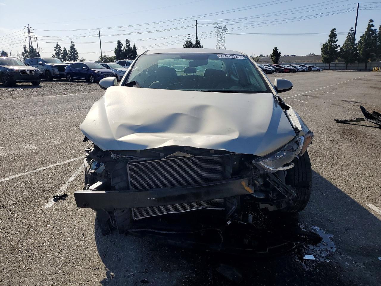 2017 HYUNDAI ELANTRA SE photo 13