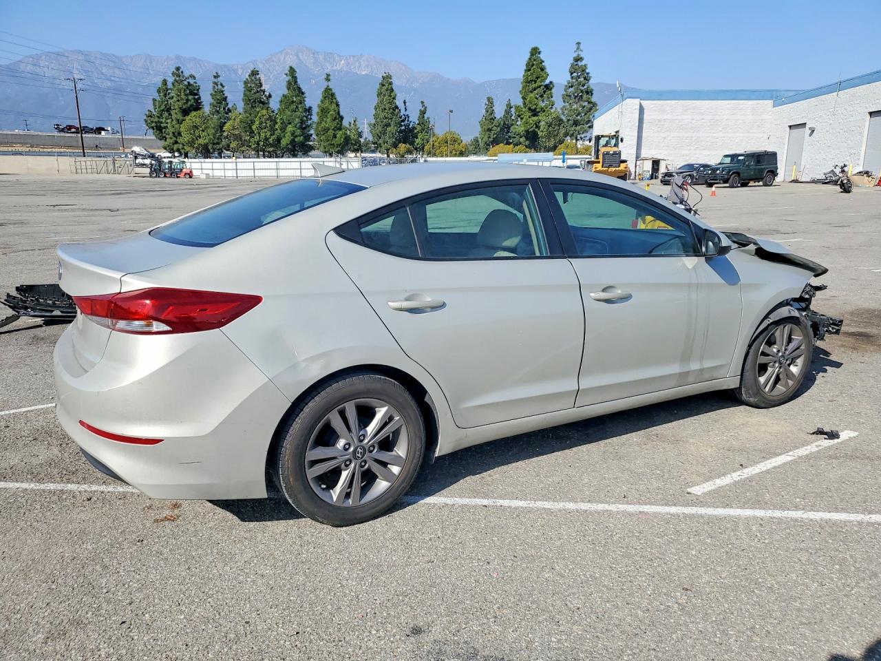 2017 HYUNDAI ELANTRA SE photo 7