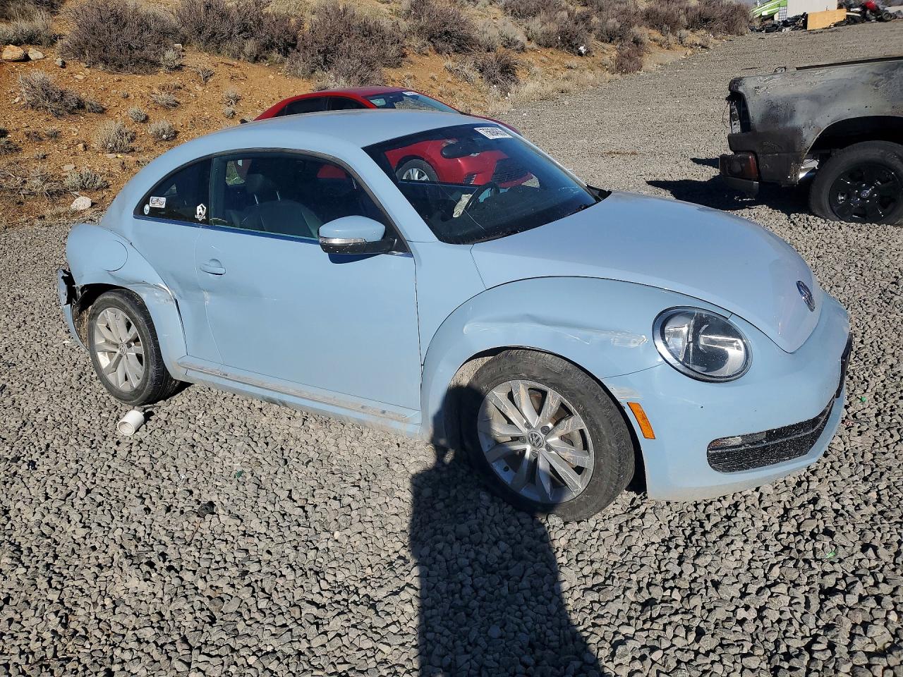 2014 VOLKSWAGEN BEETLE photo 4