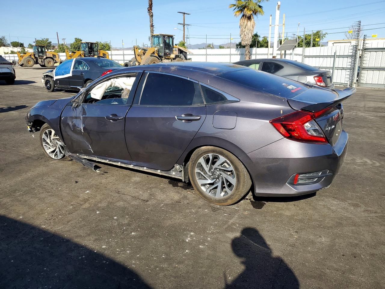 2016 HONDA CIVIC photo 3
